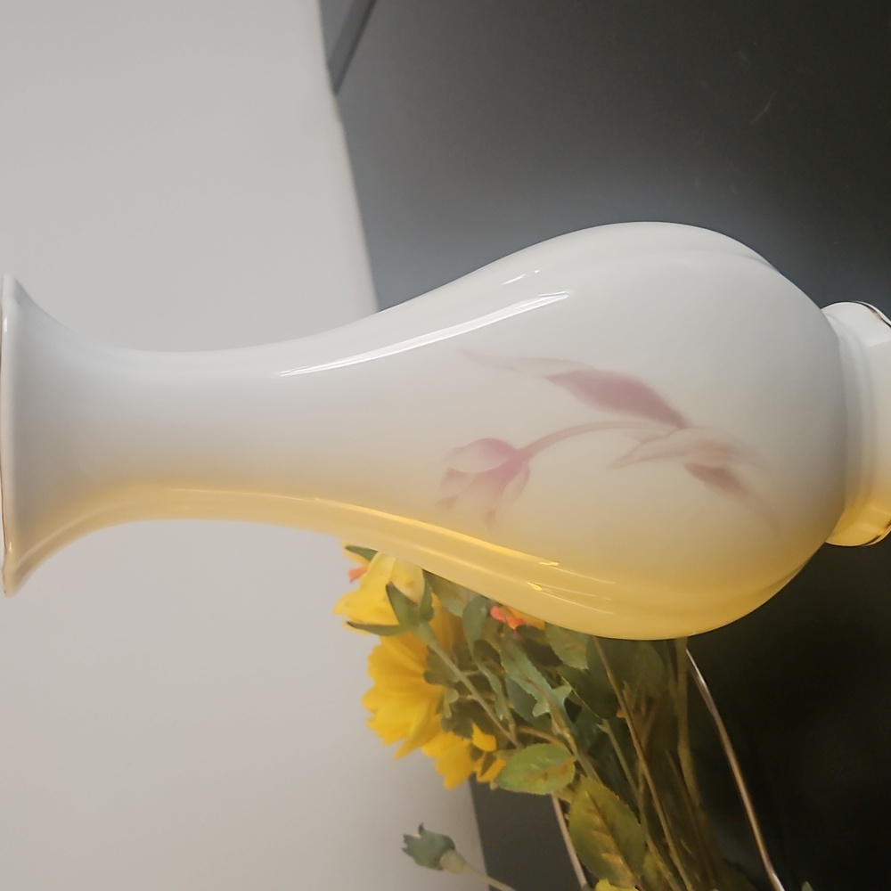 Vintage China Tulip Ceramic Vase 9" Cottagecore Victorian